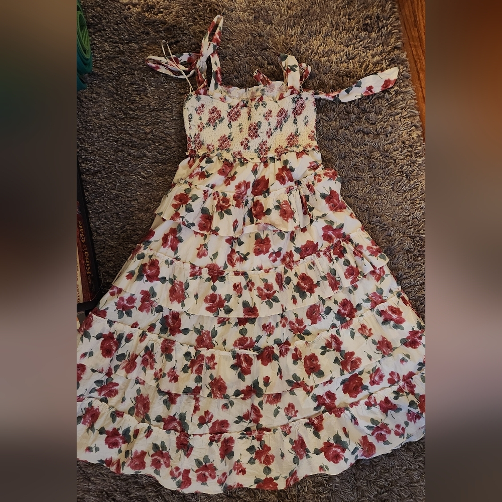 Beautiful Cotton Tie Strap Rose Print Smocked Bodice Dress NWOT